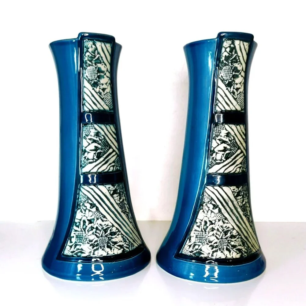 Malaysia Handicraft Tenmoku Pottery Vases Blue White Floral Design 11